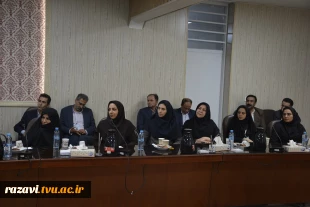 همزمان با سومین همایش ملی مهارت افزایی، هدایت شغلی و صلاحیت حرفه ای در آموزش عالی کشور برگزار شد:

جلسه هم‌اندیشی همکاران دانشگاه ملی مهارت خراسان رضوی با هیئت‌رئیسه دانشگاه
 3