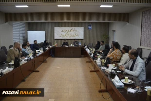 نشست واحدهای فناور مرکز رشد با مسئولین دانشگاه ملی مهارت استان 4